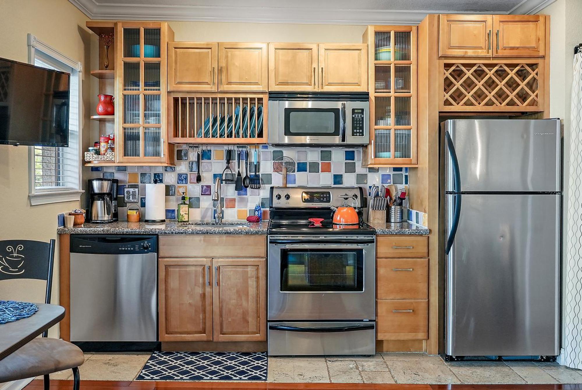 Villa Wine-Dine-Sunshine Cozy Flat In The Heart Of Dtsp St. Petersburg Esterno foto
